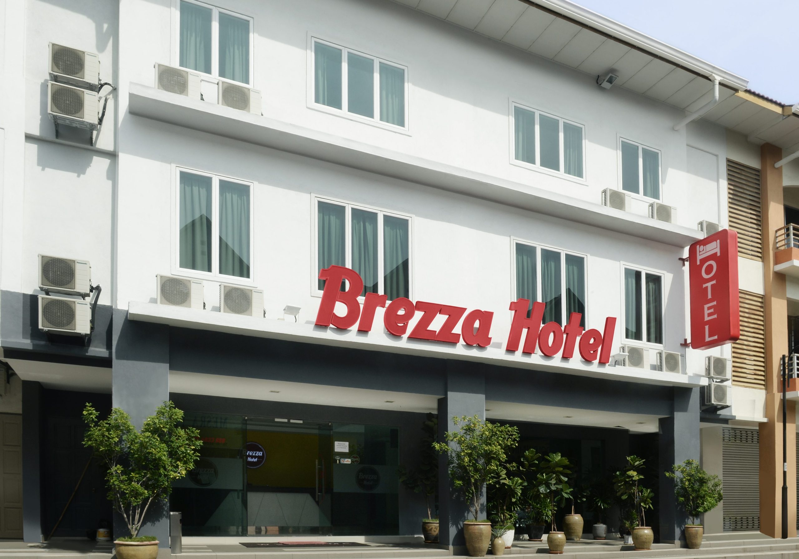Lumut Hotel ( Pekan Lumut, Perak ) 1 lumut hotel pekan lumut perak scaled
